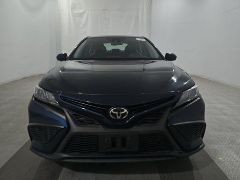 Used 2021 Toyota Camry SE FWD image 2