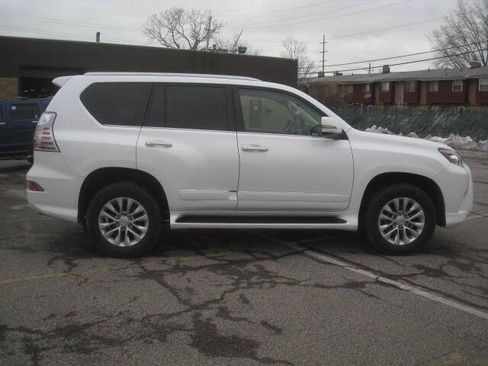 Used 2015 Lexus GX 460 w/ Premium Package AWD/4WD image 4