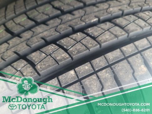 Used 2017 Toyota RAV4 XLE image 23