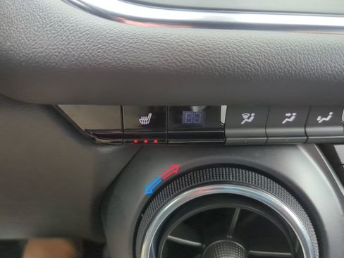 Certified 2024 Chevrolet Blazer LT w/ Convenience Package image 26