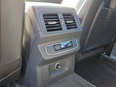 Used 2020 Audi Q5 2.0T Premium w/ Convenience Package image 16