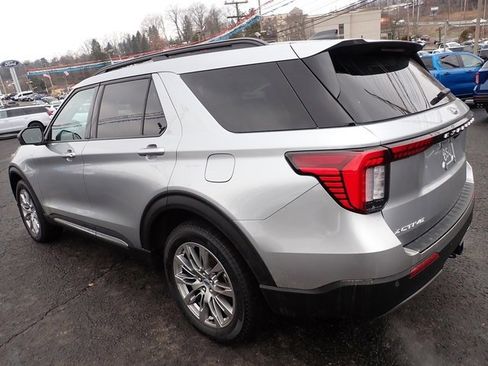 Certified 2025 Ford Explorer Active w/ Active Comfort Package image 5