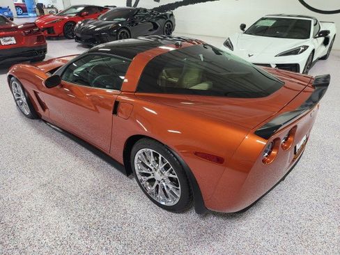 Used 2005 Chevrolet Corvette Coupe w/ Preferred Equipment Group RWD image 6