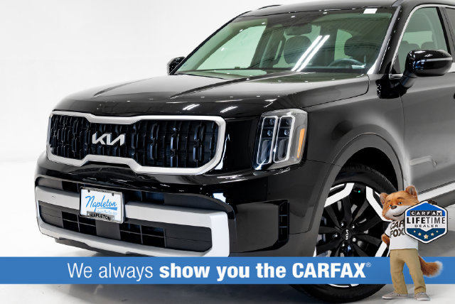 Used 2025 Kia Telluride EX w/ EX Captain's Chair Package FWD image 2