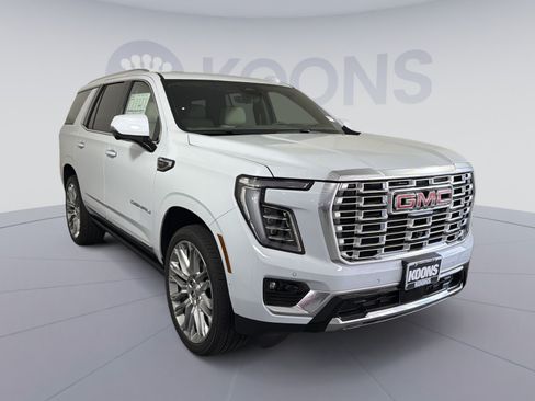 New 2026 GMC Yukon Denali w/ Denali Reserve Package AWD/4WD image 10