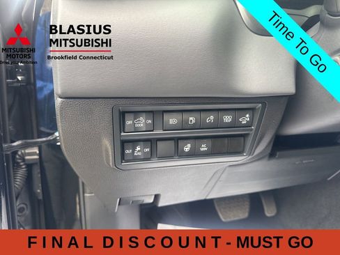 Used 2024 Toyota Tundra Platinum AWD/4WD image 22