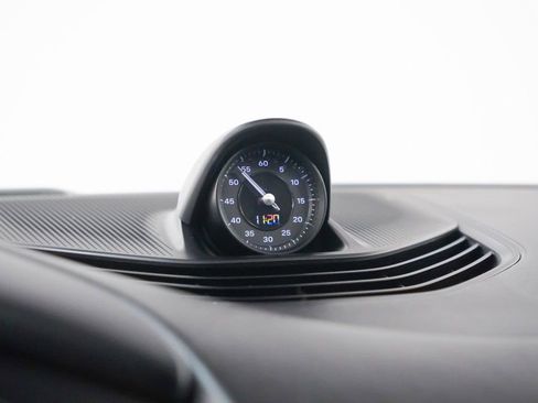 Certified 2022 Porsche Taycan 4S w/ Premium Package image 30