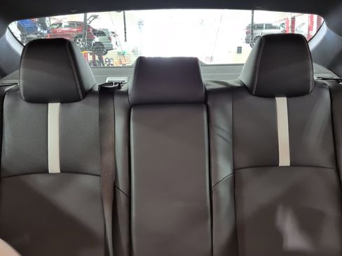 Used 2025 Toyota Camry SE image 30