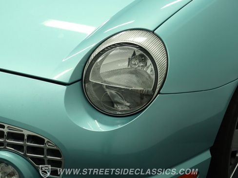 Used 2002 Ford Thunderbird RWD image 20