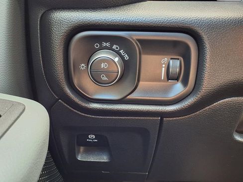 Certified 2023 RAM 1500 Big Horn AWD/4WD image 16