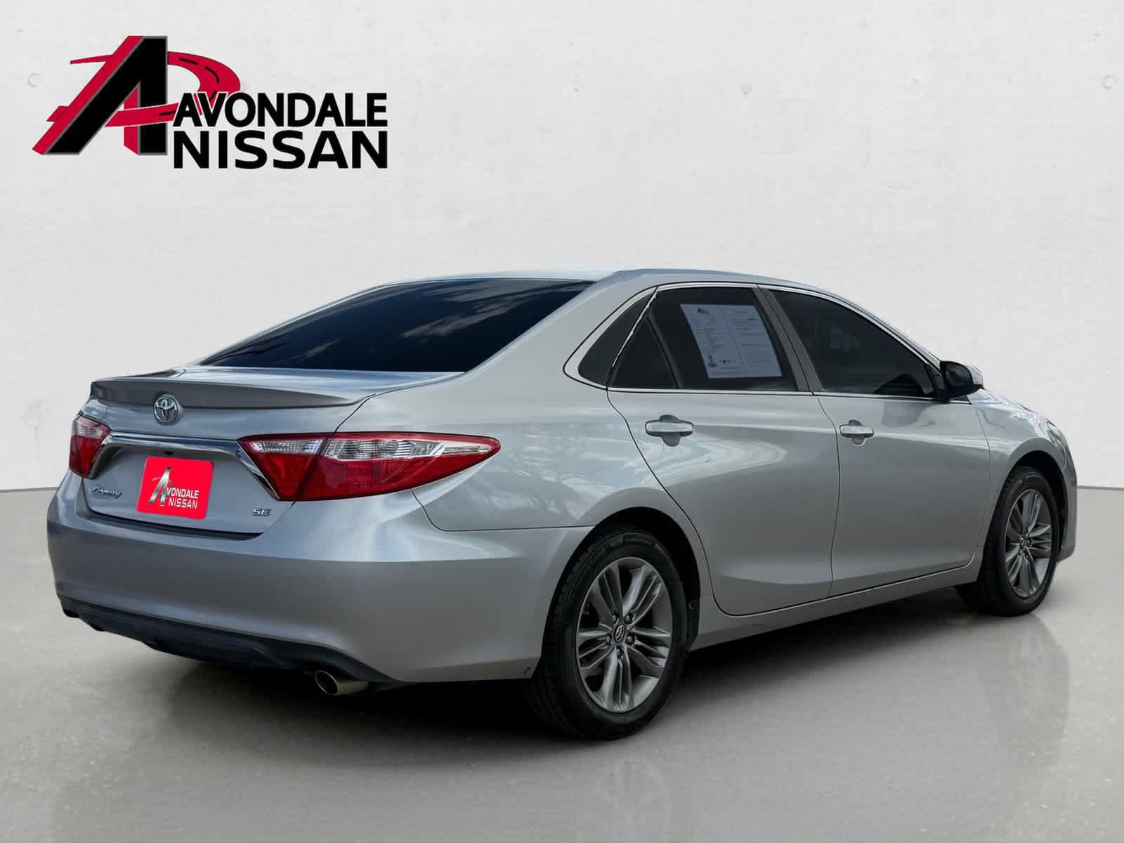 Used 2017 Toyota Camry SE FWD image 6