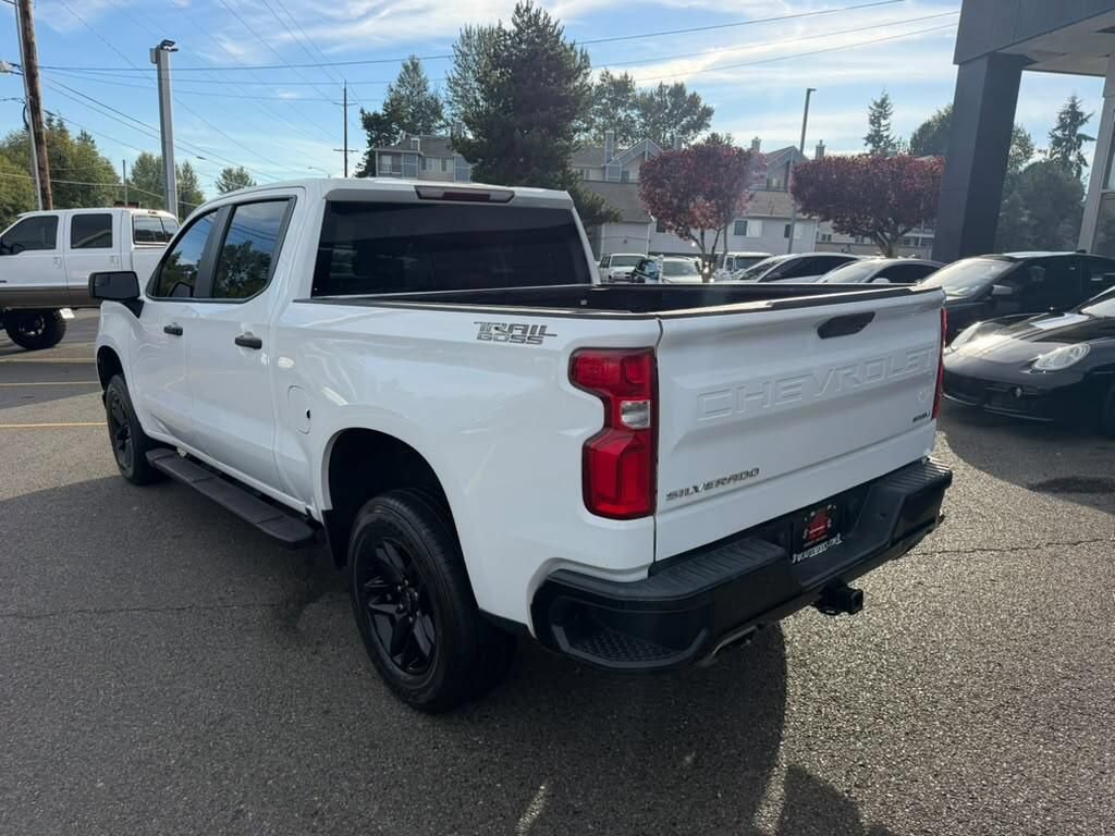 Used 2019 Chevrolet Silverado 1500 Custom Trail Boss w/ Custom Convenience Package AWD/4WD image 5