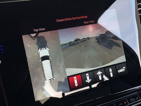 Used 2022 Jeep Wagoneer Series III w/ Convenience Group I image 16