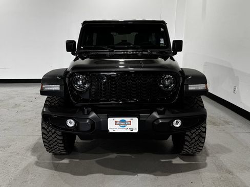 Used 2025 Jeep Wrangler Unlimited Sport AWD/4WD image 10