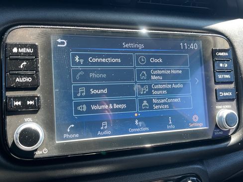 Used 2024 Nissan Kicks SR w/ SR Premium Package FWD image 12