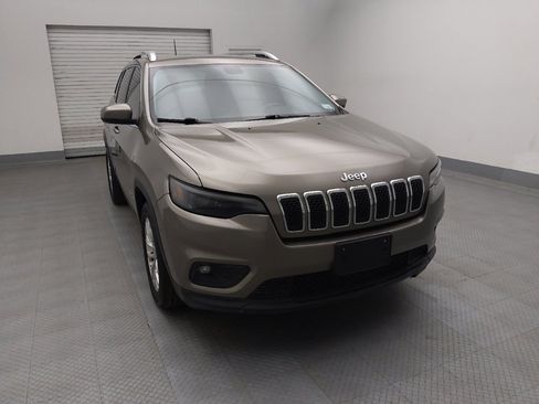 Used 2019 Jeep Cherokee Latitude w/ Popular Appearance Group image 14