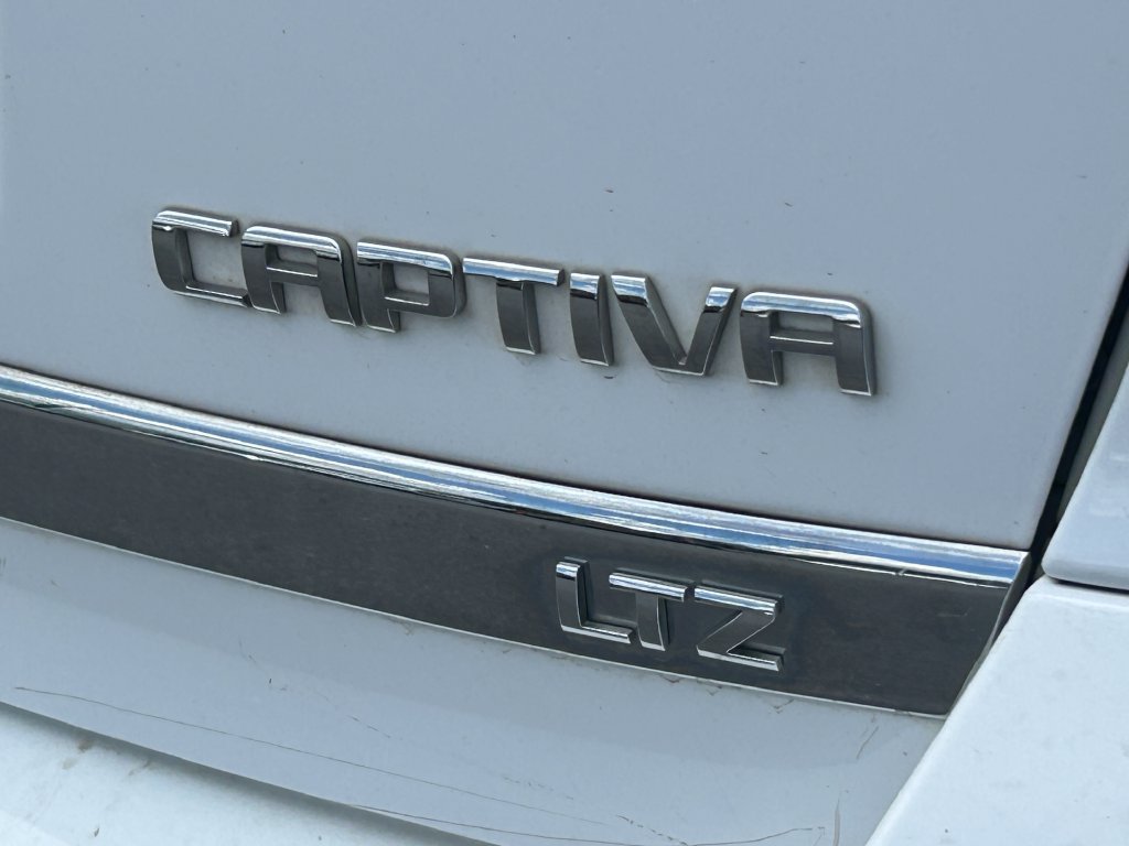 Used 2012 Chevrolet Captiva Sport LTZ AWD/4WD image 7