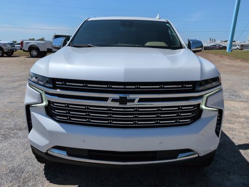 Used 2023 Chevrolet Tahoe Premier AWD/4WD image 7