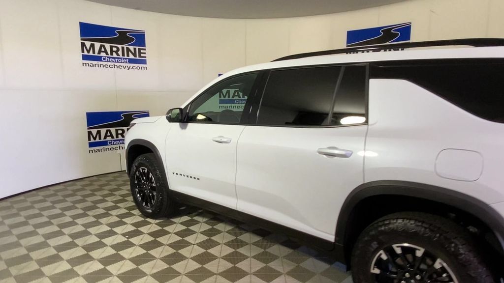 Used 2026 Chevrolet Traverse Z71 w/ Driver Confidence Package AWD/4WD image 8