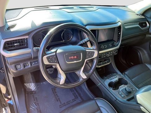 Used 2021 GMC Acadia Denali w/ Denali Technology Package image 9