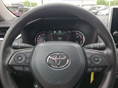 Used 2023 Toyota RAV4 LE AWD/4WD image 19