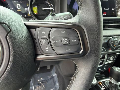 Used 2025 Jeep Wrangler Unlimited Sport S 4xe AWD/4WD image 28