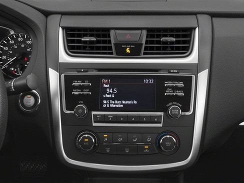 Used 2018 Nissan Altima 2.5 SR FWD image 41
