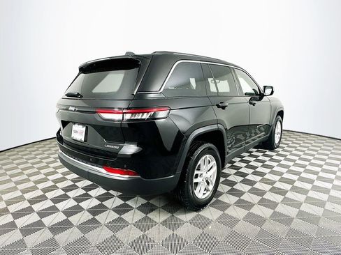 Certified 2023 Jeep Grand Cherokee Laredo w/ Luxury Tech Group I image 12