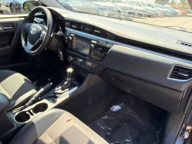 Used 2015 Toyota Corolla S FWD image 27