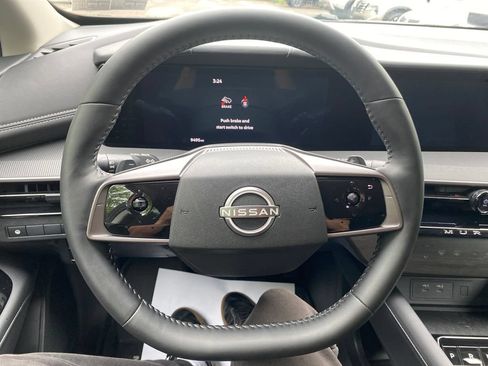 Used 2025 Nissan Murano SV AWD/4WD image 15