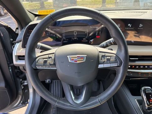 Used 2024 Cadillac XT4 Premium Luxury FWD image 21