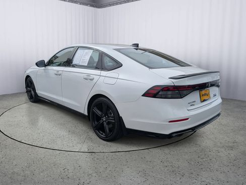 Used 2024 Honda Accord Sport image 4