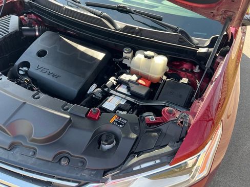 Used 2018 Chevrolet Traverse LT image 45