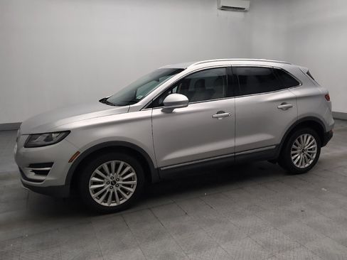 Used 2019 Lincoln MKC Premiere FWD image 2
