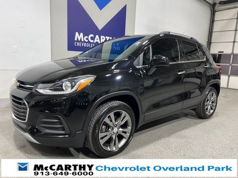 Used 2020 Chevrolet Trax LT w/ Driver Confidence Package image 9