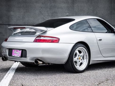 Used 2001 Porsche 911 Carrera RWD image 50