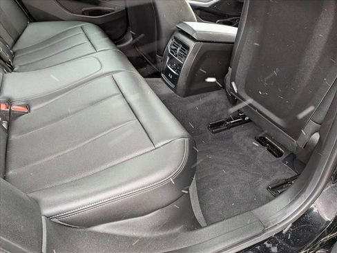 Used 2025 BMW 330i xDrive Sedan image 18