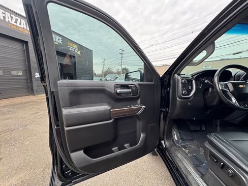 Used 2021 Chevrolet Silverado 1500 LT RWD image 19