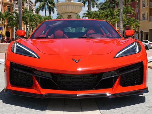 Used 2024 Chevrolet Corvette Z06 w/ Stealth Interior Trim Package RWD image 8