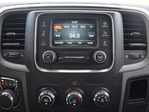 Used 2017 RAM 1500 Express w/ Express Value Package AWD/4WD image 13