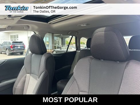 Used 2025 Subaru Outback Premium w/ Popular Package #1A AWD/4WD image 15