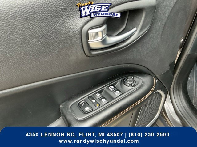 Used 2018 Jeep Compass Limited AWD/4WD image 18