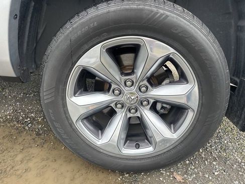 Used 2019 RAM 1500 Limited w/ Advanced Safety Group image 4