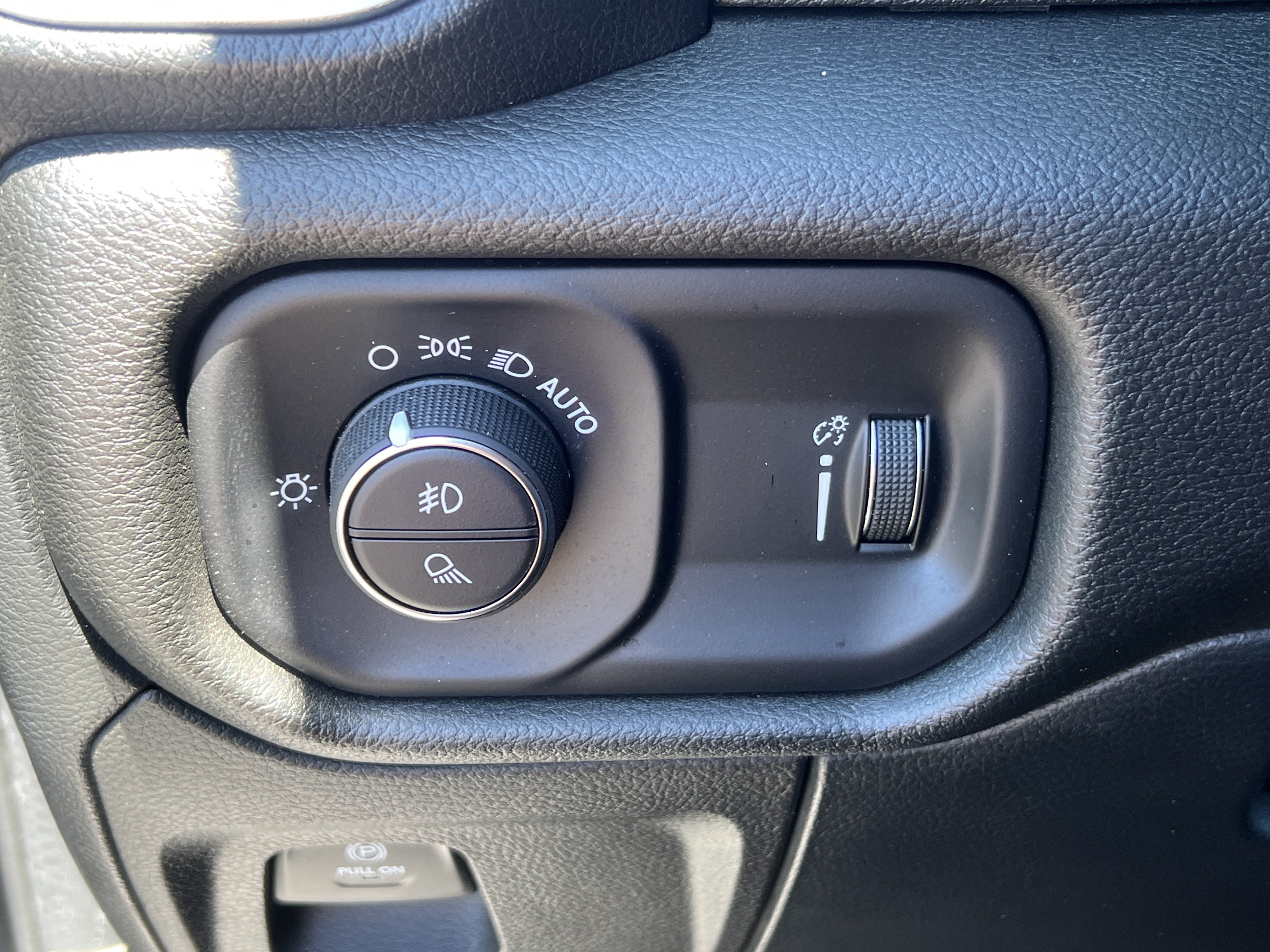 Used 2022 RAM 1500 Big Horn AWD/4WD image 33