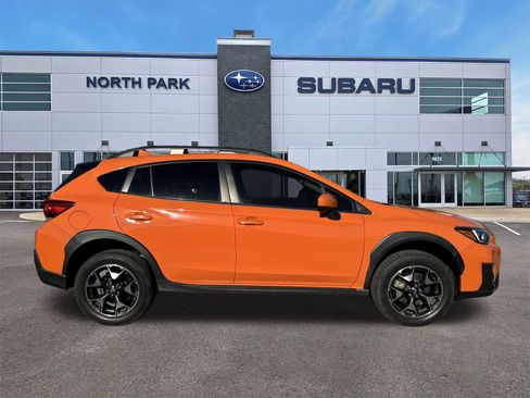 Used 2020 Subaru Crosstrek 2.0i Premium w/ Moonroof Package 1 image 2