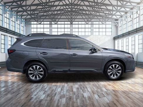 Used 2023 Subaru Outback Limited AWD/4WD image 2