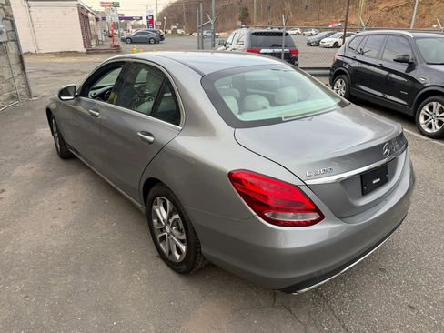 Used 2016 Mercedes-Benz C 300 Sedan image 5