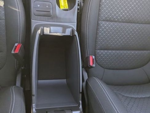 Used 2025 Ford Escape Active AWD/4WD image 22