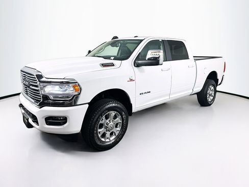 Used 2024 RAM 2500 Laramie image 3