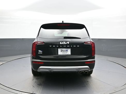 Certified 2022 Kia Telluride S image 7